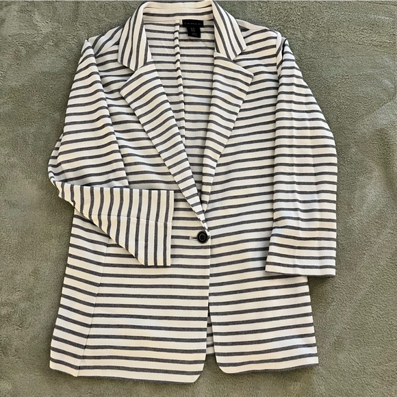 Tahari Striped Blazer Jacket White Black Stretch Button Size M - Picture 10 of 14